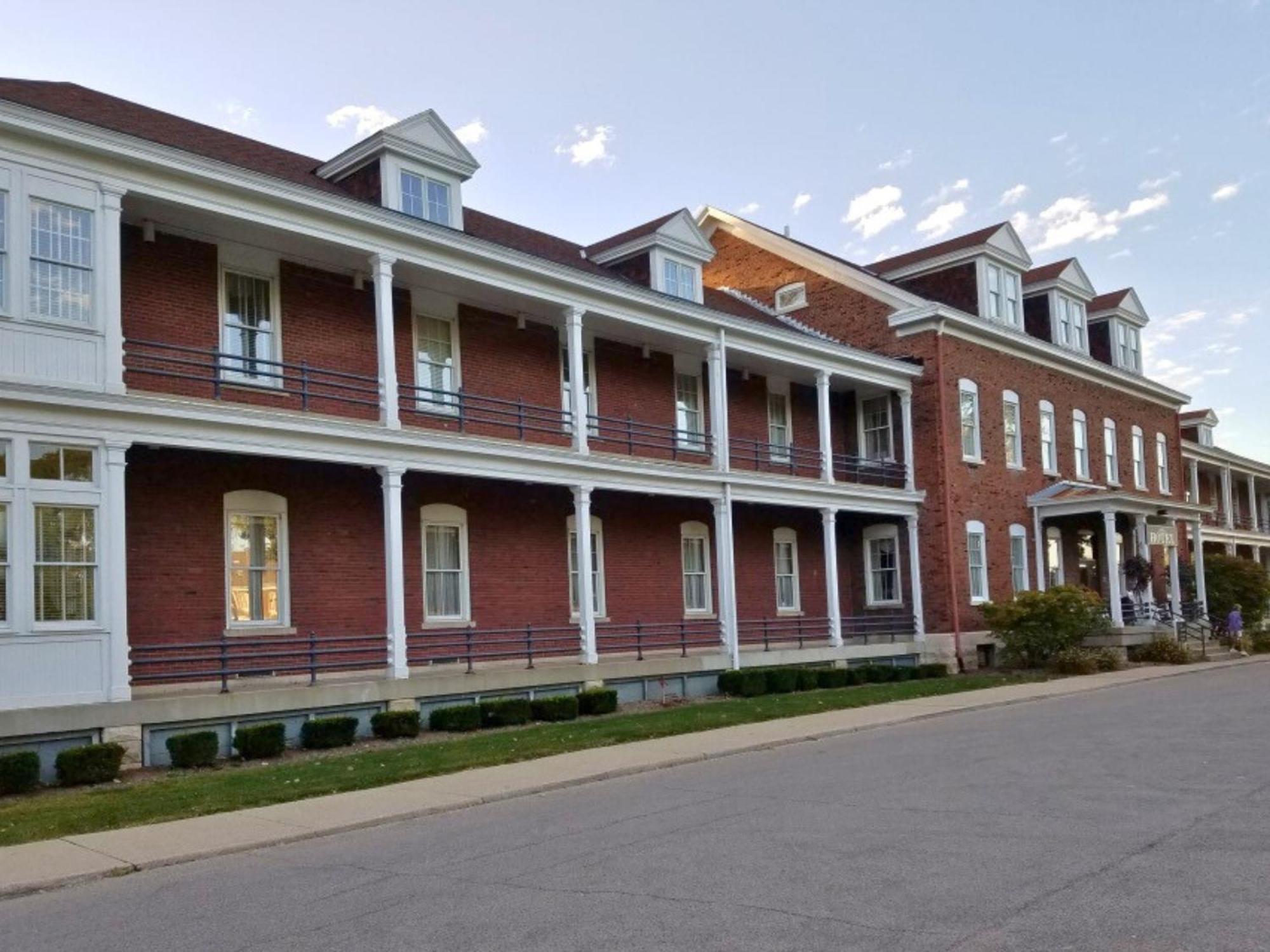 Fort Harrison State Park Inn إنديانابوليس المظهر الخارجي الصورة